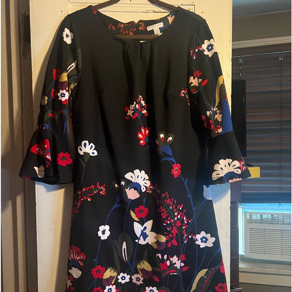 New York and co size L pull over stretch dress!